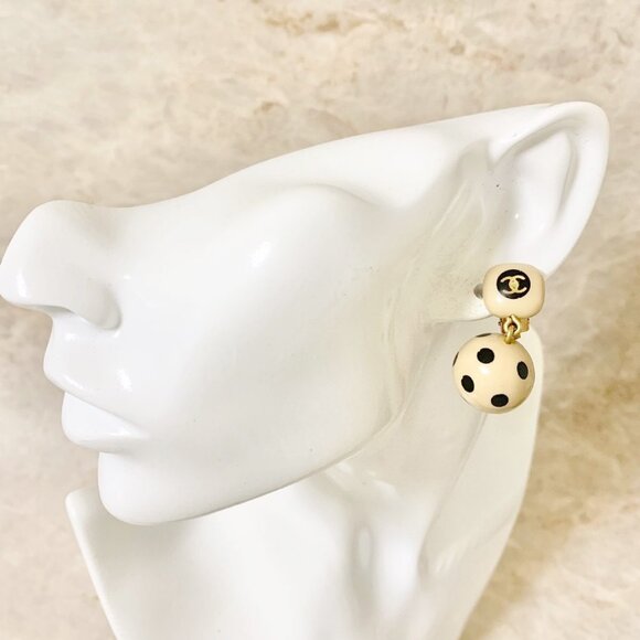 CHANEL CC Logos Black Dots Ball Cube Clip-On Earrings Gold Tone - Picture 1 of 9